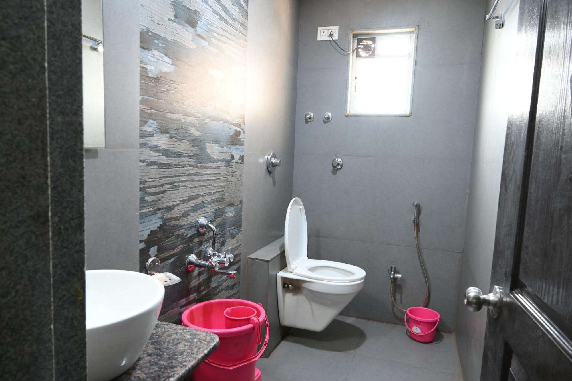 Hotel Ramkrishna Inn Kolhapur Eksteriør bilde