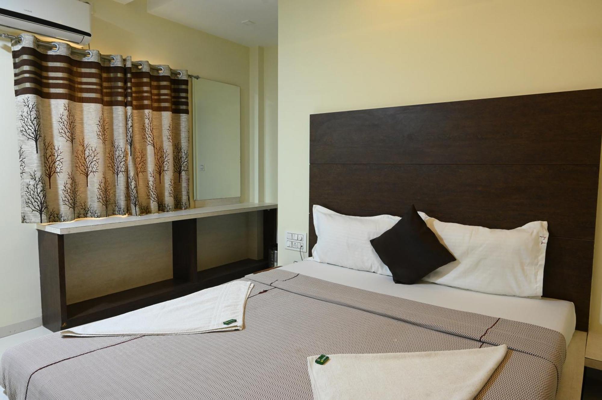 Hotel Ramkrishna Inn Kolhapur Eksteriør bilde